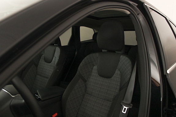 Volvo XC60 19 of 30