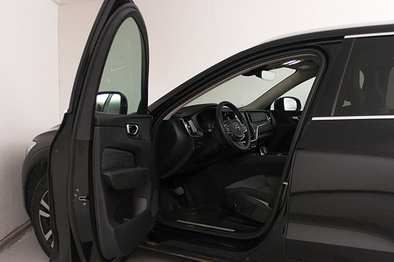 Volvo XC60 18 of 30