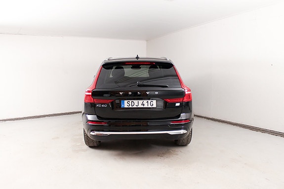Volvo XC60 11 of 30
