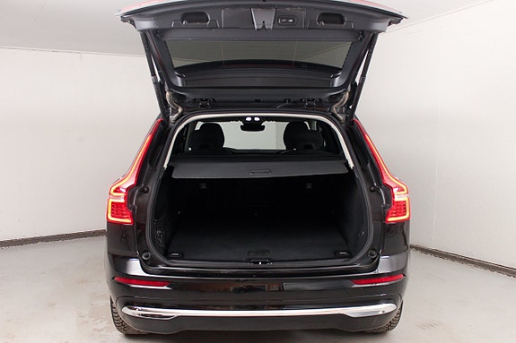 Volvo XC60 12 of 30
