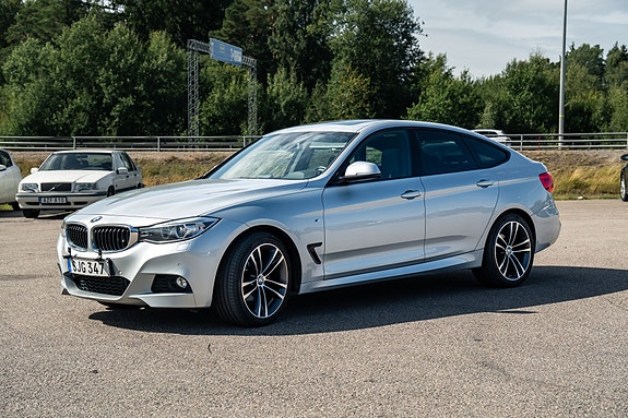 BMW 320d 5 of 24