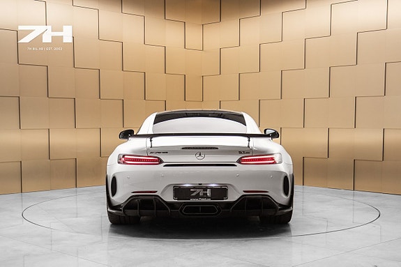 Mercedes-Benz AMG GT R 4 of 5