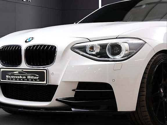 BMW M135i 2 of 5