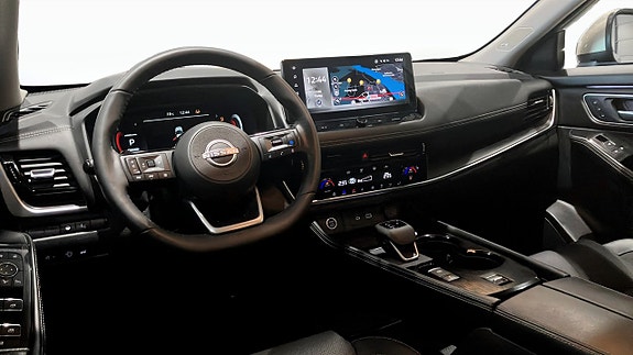 Nissan X-Trail 4 of 5