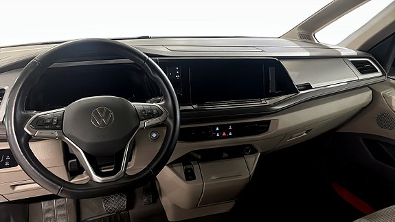 Volkswagen Multivan 10 of 14