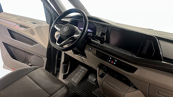 Volkswagen Multivan 11 of 14
