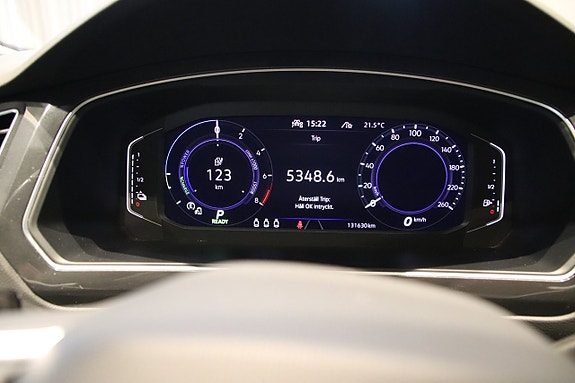 Volkswagen Tiguan 12 of 17