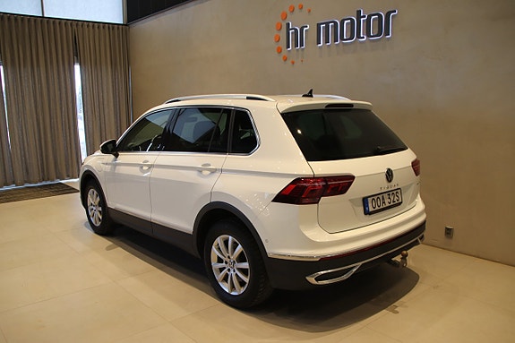Volkswagen Tiguan 4 of 5