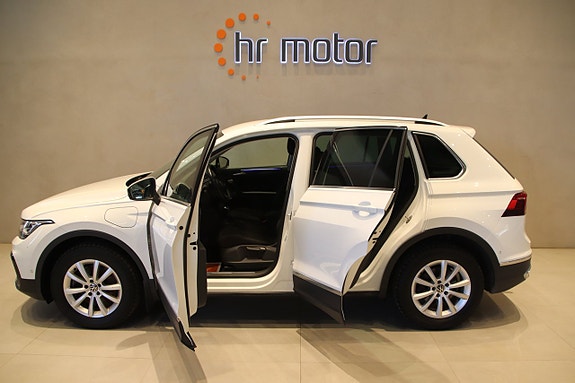 Volkswagen Tiguan 8 of 17