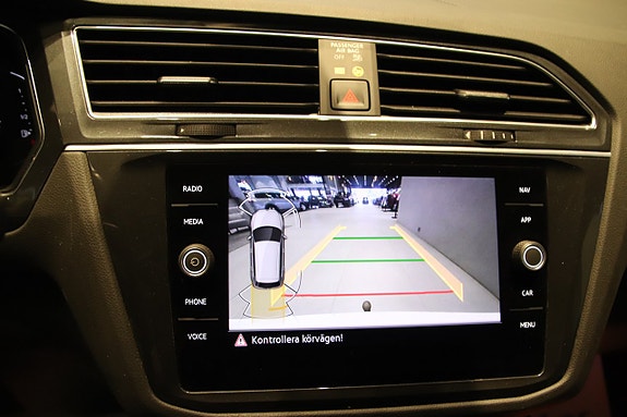 Volkswagen Tiguan 13 of 17