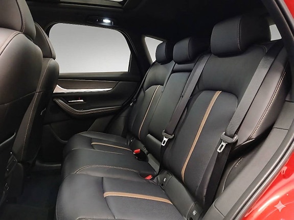 Mazda CX-60 8 of 19
