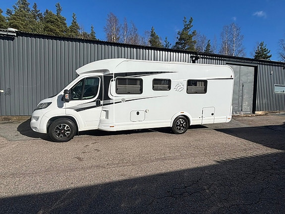 Knaus Sky ti 700 AUT / ALDE /Lithium /Solcell /Långbäddar/ 4399 kr/mån