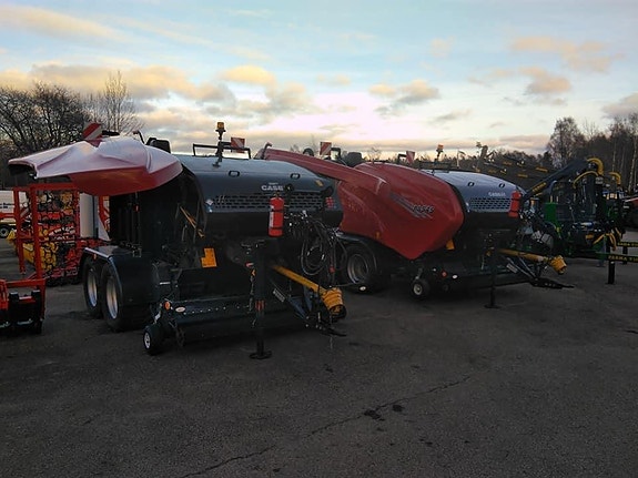Case IH RB545 Silagepack rundbalspress