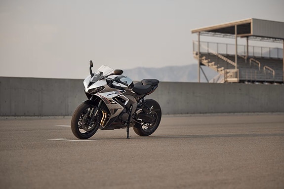 Triumph DAYTONA 660 *TICKET TO RIDE 6.000KR* 7 of 15