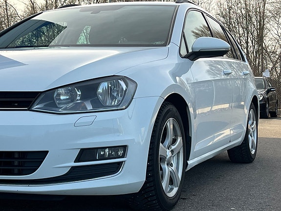 Volkswagen Golf VII 18 of 23