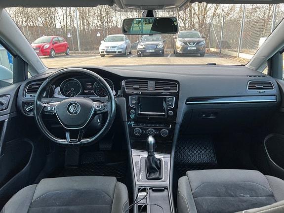 Volkswagen Golf VII 5 of 23