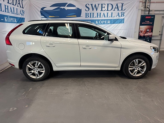 Volvo XC60 9 of 23
