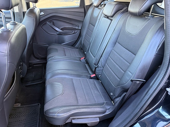 Ford Kuga 12 of 13