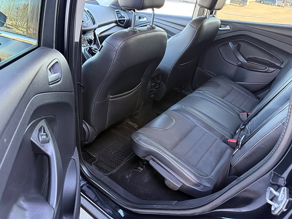 Ford Kuga 11 of 13