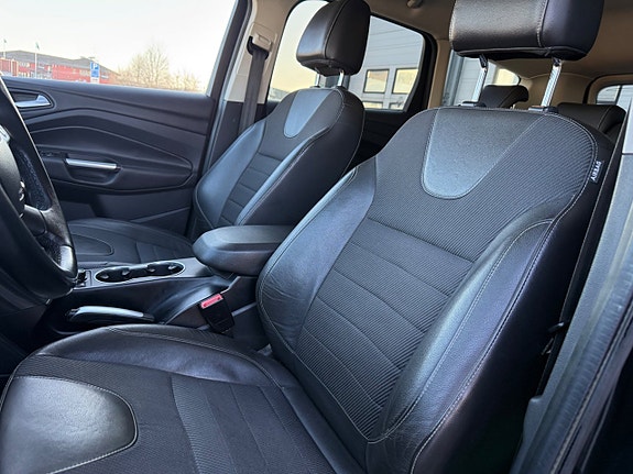 Ford Kuga 10 of 13