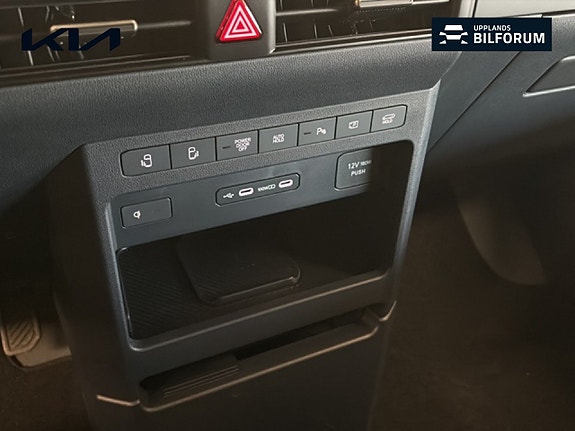 Kia PV5 12 of 18
