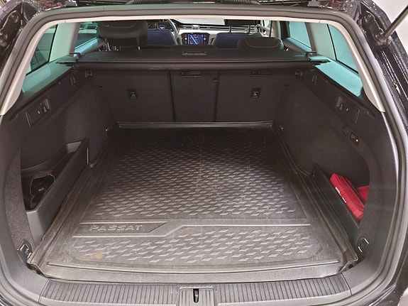 Volkswagen Passat Alltrack 18 of 19