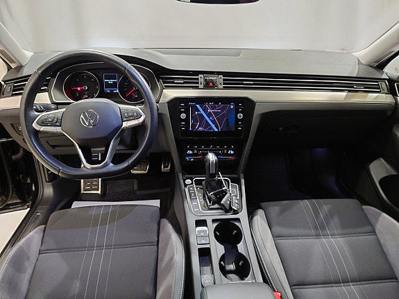 Volkswagen Passat Alltrack 9 of 19