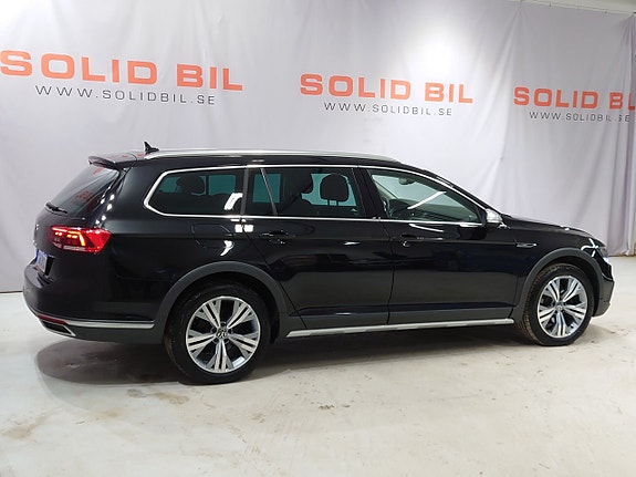 Volkswagen Passat Alltrack 6 of 19