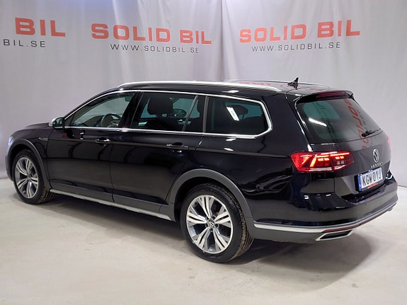 Volkswagen Passat Alltrack 4 of 5
