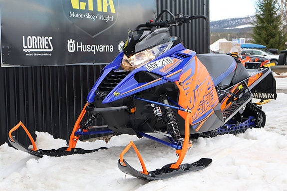 Yamaha VIPER XTX 146" -20 2 of 10