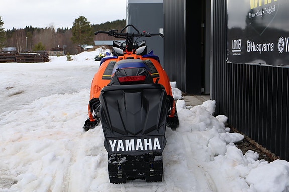 Yamaha VIPER XTX 146" -20 7 of 10