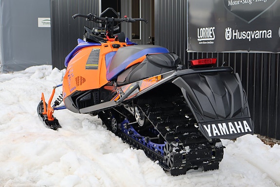 Yamaha VIPER XTX 146" -20 4 of 10