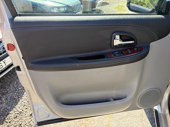 Chevrolet Uplander 24 of 26