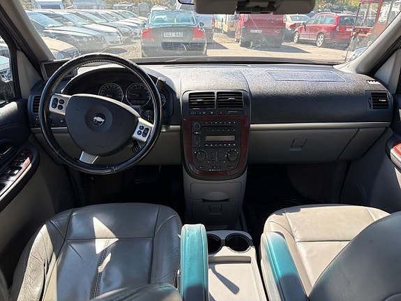 Chevrolet Uplander 12 of 26
