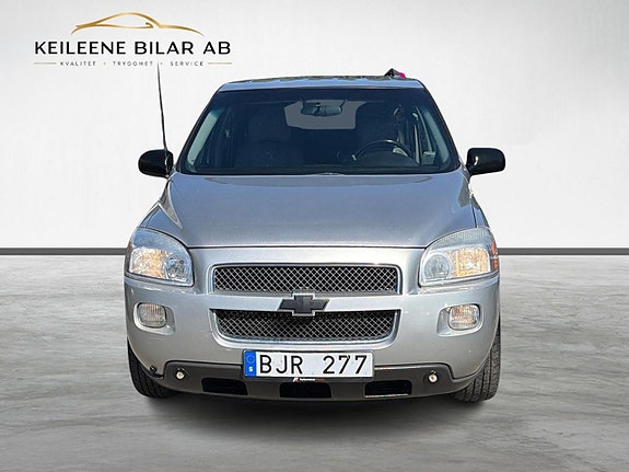 Chevrolet Uplander 4 of 26