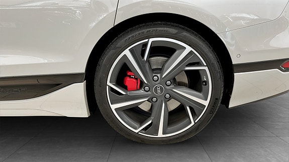 Audi A6 6 of 21