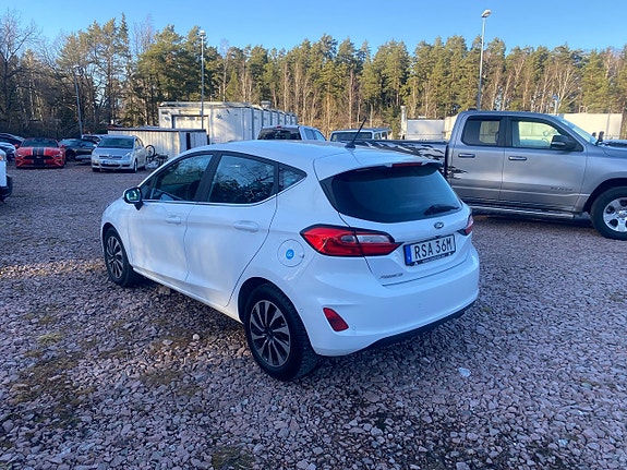 Ford Fiesta 5 of 5
