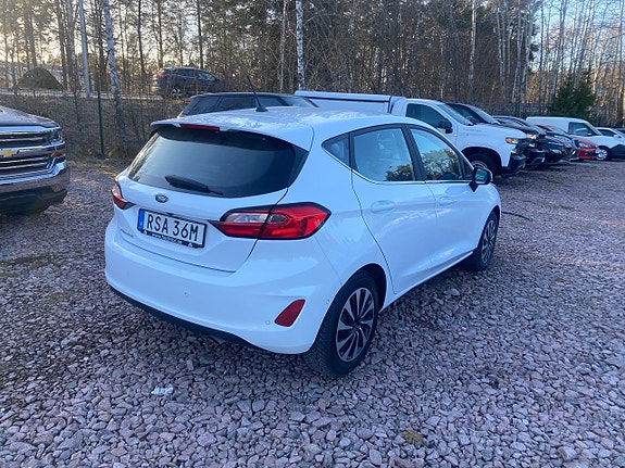 Ford Fiesta 6 of 25