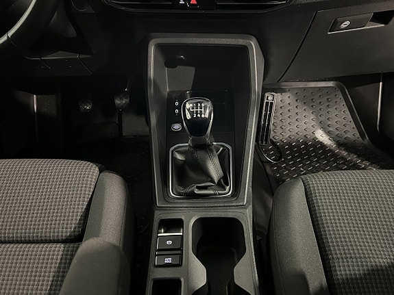 Volkswagen Caddy 15 of 23