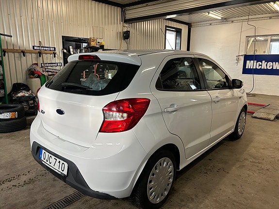 Ford Ka 4 of 5