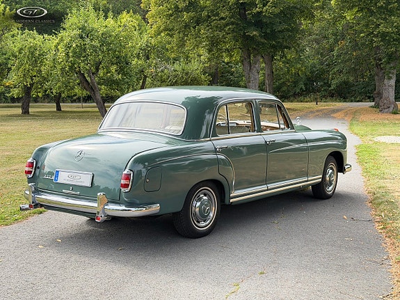 Mercedes-Benz W180 6 of 12
