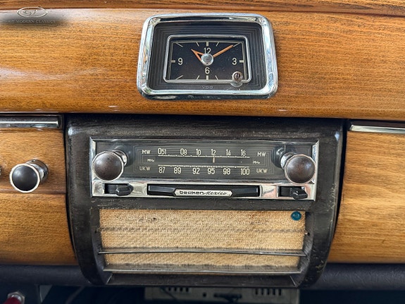 Mercedes-Benz W180 9 of 12