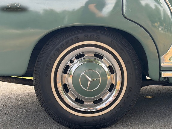 Mercedes-Benz W180 11 of 12