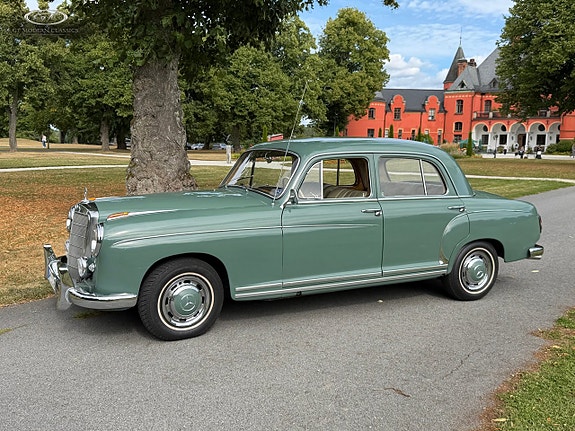 Mercedes-Benz W180 2 of 12