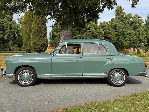 Mercedes-Benz W180 3 of 12