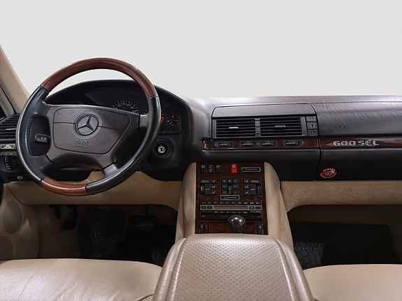 Mercedes-Benz 600 SEL 17 of 24