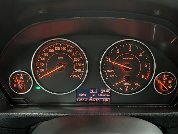 BMW 320 15 of 16