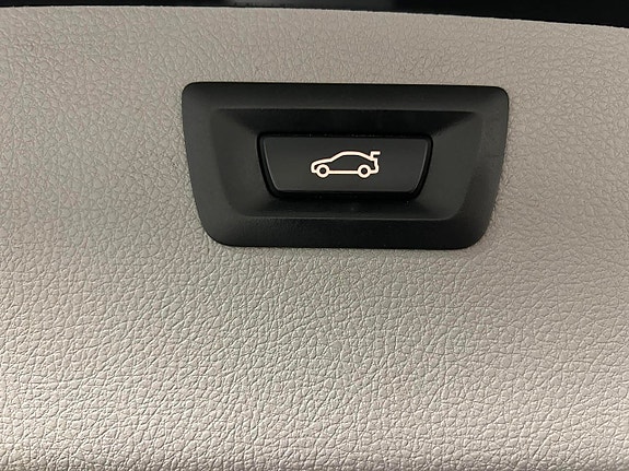 BMW 320 14 of 16