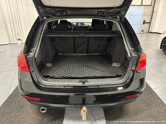 BMW 320 13 of 16