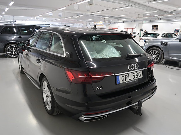 Audi A4 8 of 30